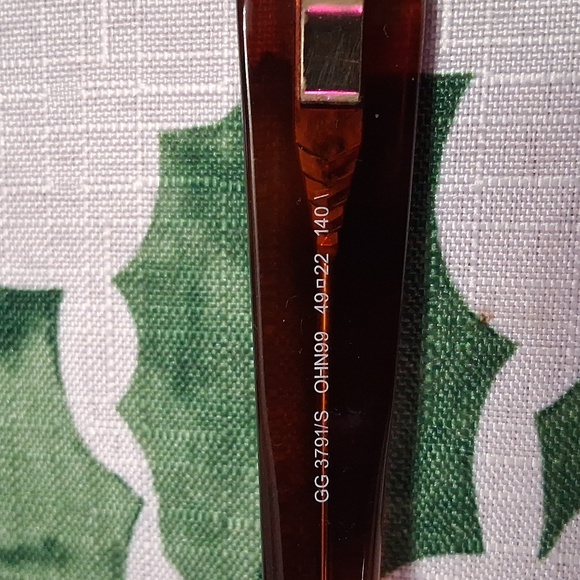 GUCCI SUNGLASSES - Picture 7 of 11